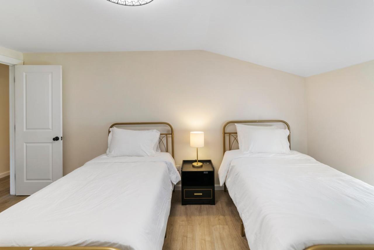 Fantastic Retreat 5Min From Village With Media Room, Ac And Sauna! Stowe Esterno foto