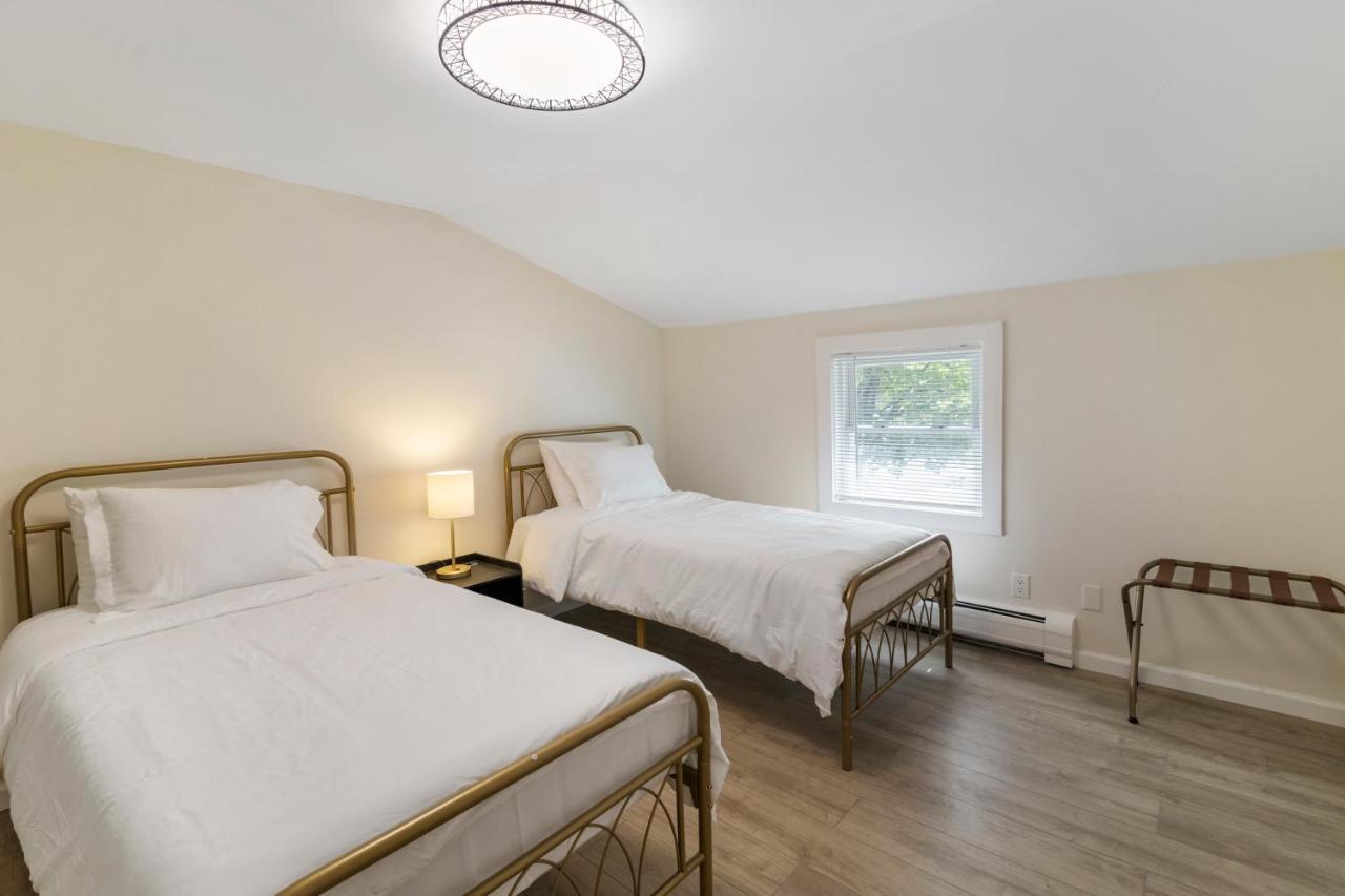 Fantastic Retreat 5Min From Village With Media Room, Ac And Sauna! Stowe Esterno foto